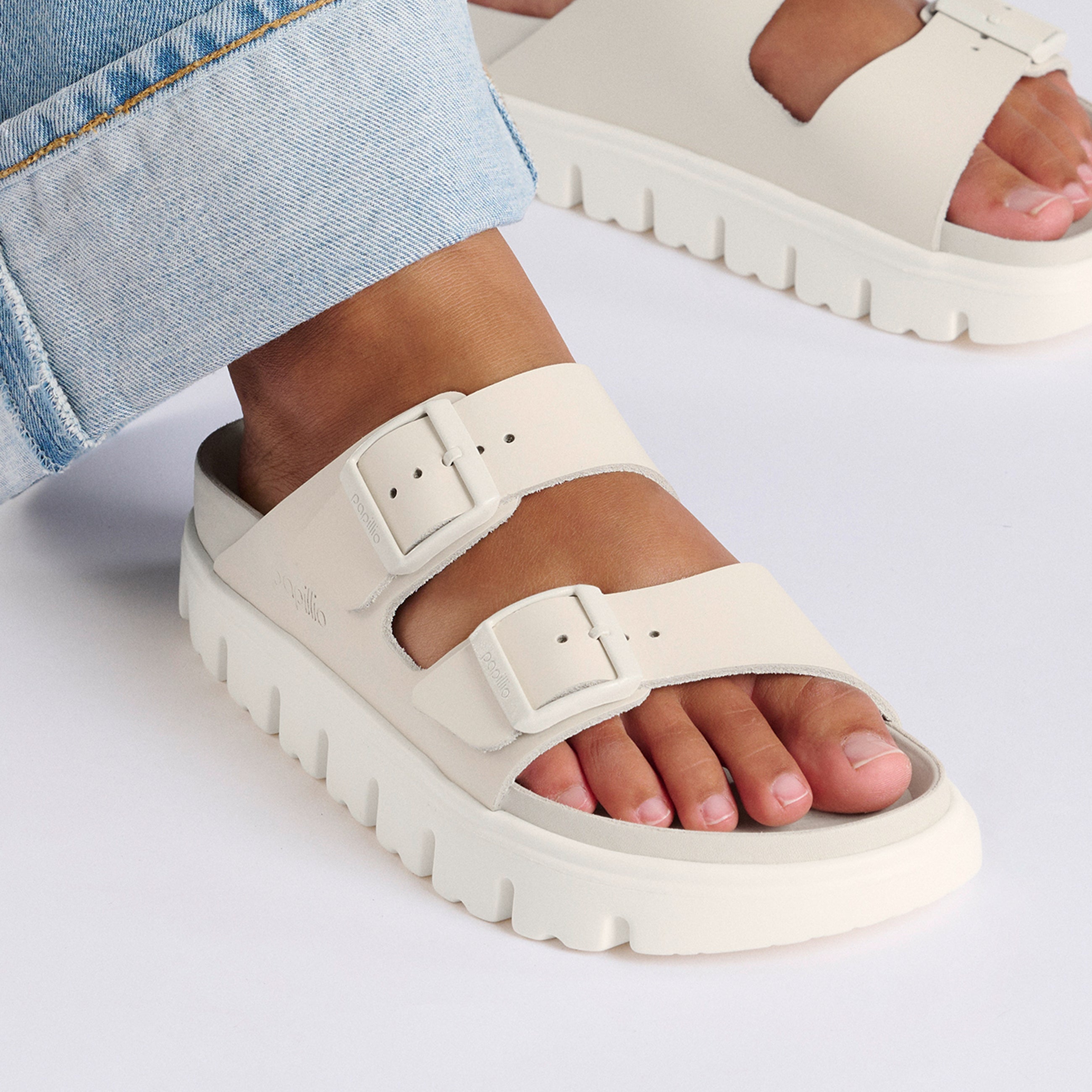 Arizona Chunky Exquisite Eggshell Smooth Leather